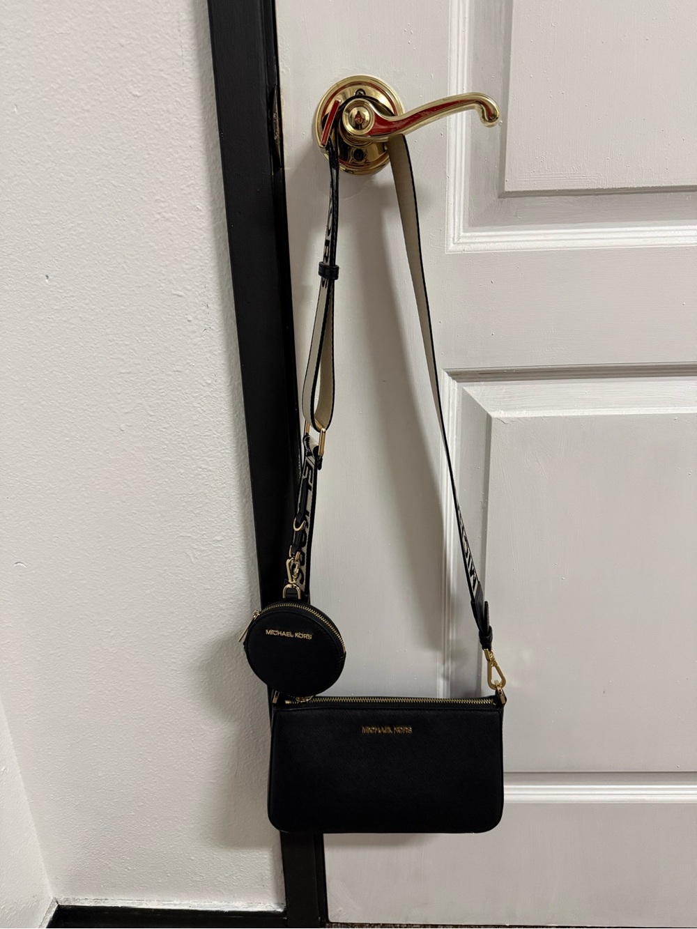 Jet Set Saffiano Leather Crossbody Bag with Case for Apple Airpods Pro
